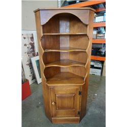 MAPLE CORNER CABINET