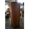 Image 5 : MAPLE CORNER CABINET