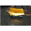 Image 2 : 2 TENNIS RACKETS AND DUMP TRUCK TOY