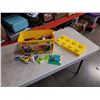 Image 1 : LEG BIN W/ LEGO CONTENTS