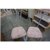 Image 8 : ROUND METAL BASE DINING TABLE WITH 4 CHAIRS