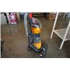 Image 4 : Dyson ball DC 24 vacuum