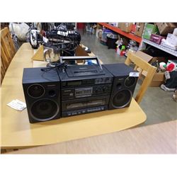 PANASONIC RX-DT680 RETRO BOOMBOX