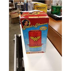 WONDER WOMAN POPCORN MAKER IN BOX