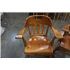 Image 3 : 2 MAPLE CHAIRS