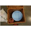 Image 4 : WICKER PICNIC BASKET WITH PICNIC DISHES