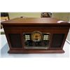Image 2 : WOOD RECORD PLAYER RADIO