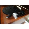 Image 6 : WOOD RECORD PLAYER RADIO
