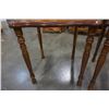 Image 7 : 2 SMALL MAPLE ENDTABLES