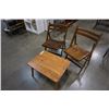 Image 2 : WOOD ENDTABLE AND 2 FOLDING WOOD CHAIRS