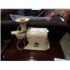 Image 1 : CHAMPION ELECTRIC JUICER