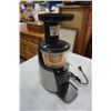 Image 2 : SALTON VITAPRO JUICER AND PROCTOR-SILEX SLOW COOKER
