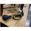 Image 1 : ANTIQUE BRASS HORN