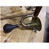 Image 3 : ANTIQUE BRASS HORN