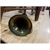 Image 4 : ANTIQUE BRASS HORN