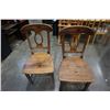 Image 10 : RUSTIC WOOD DINING TABLE AND 2 CHAIRS