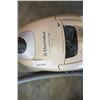 Image 2 : ELECTROLUX ULTRA SILENCER VACUUM