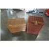 Image 1 : 2 WICKER HAMPERS