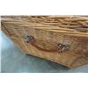 Image 7 : 2 WICKER HAMPERS
