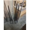 Image 2 : LOT OF DECORATIVE METAL WIRE STANDS
