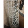 Image 4 : LOT OF DECORATIVE METAL WIRE STANDS