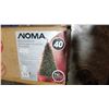 Image 2 : NOMA INDOOR PRELIT ARTIFICIAL PINE TRE