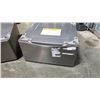 Image 2 : PAIR OF 27 INCH LAUNDRY PEDESTALS - STAINLESS