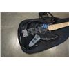 Image 3 : SQUIRE JAZZ BASS ELECTRIC GUITAR IN SOFT CASE