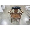 Image 1 : Oak and leather chair