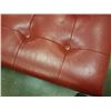 Image 3 : RED LEATHER TUFTED MOES ACCENT CHAIR