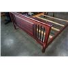 Image 6 : QUEEN SIZE PINE BED FRAME