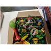 Image 3 : TRAY OF NINJA TURTLES ACTION FIGURES