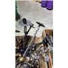 Image 2 : Box of decorative metal stands and décor