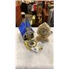 Image 1 : 2 VINTAGE CLOCKS AND LEADED GLASS HOUSE SHADE