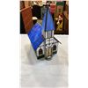 Image 2 : 2 VINTAGE CLOCKS AND LEADED GLASS HOUSE SHADE