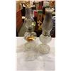 Image 1 : 2 OIL LAMPS AND 3 FLUTES