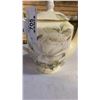 Image 4 : GRACIE BONE CHINA TEAPOT AND PORCELAIN CUPS AND SAUCERS