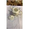 Image 7 : GRACIE BONE CHINA TEAPOT AND PORCELAIN CUPS AND SAUCERS