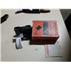 Image 1 : VINTAGE VIEW MASTER WITH DISCS AND BI-LENS 35 SLIDE VIEWER