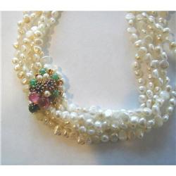 VINTAGE GUMPS GEM-SET CLASP on PEARL CHOKER #1324835