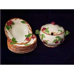 Franciscan Apple - Tureen and 8 Rimmed Soup #1390051