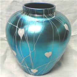 Durand Hearts & Vines Vase #1390085