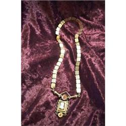 VINTAGE BOOK CHAIN  CAMEO  #1365131