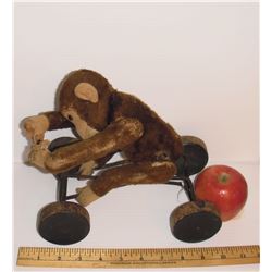 Antique as is toy monkey on four wood wheels likely Steiff 1912+ 10hx9" rare Singe jouet ancien