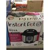 Image 2 : Instant Pot 7-in-1 6 Quart Multi-Use Pressure Cooker