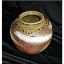 JAPAN  *  Earthenware. Signed Studio Vase  #1366232