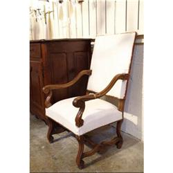 French Louis XIII armchair in walnut #1366482