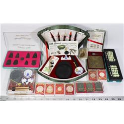 A LOT OF CHINESE ITEMS CALLIGRAPHY