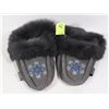 Image 1 : LADIES MOCCASIN SIZE6