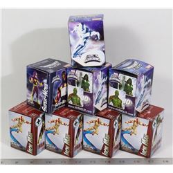 FLAT OF ASSORTED HERO CLIX TOYS